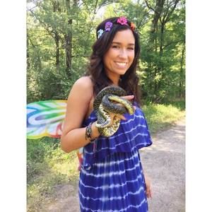 Meet your Posher, Kristen